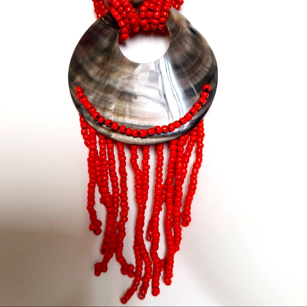 2 x $20‼️ BOHEMIAN BEADED & MOTHER PEARL NECKLACE Vibrant Red - Picture 5 of 8